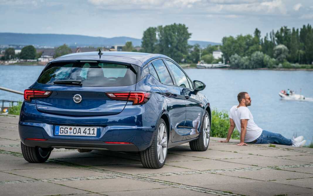 Opel astra 2010 – 2012, поколение j