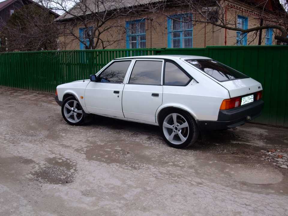 С чего подходят диски на москвич 2141