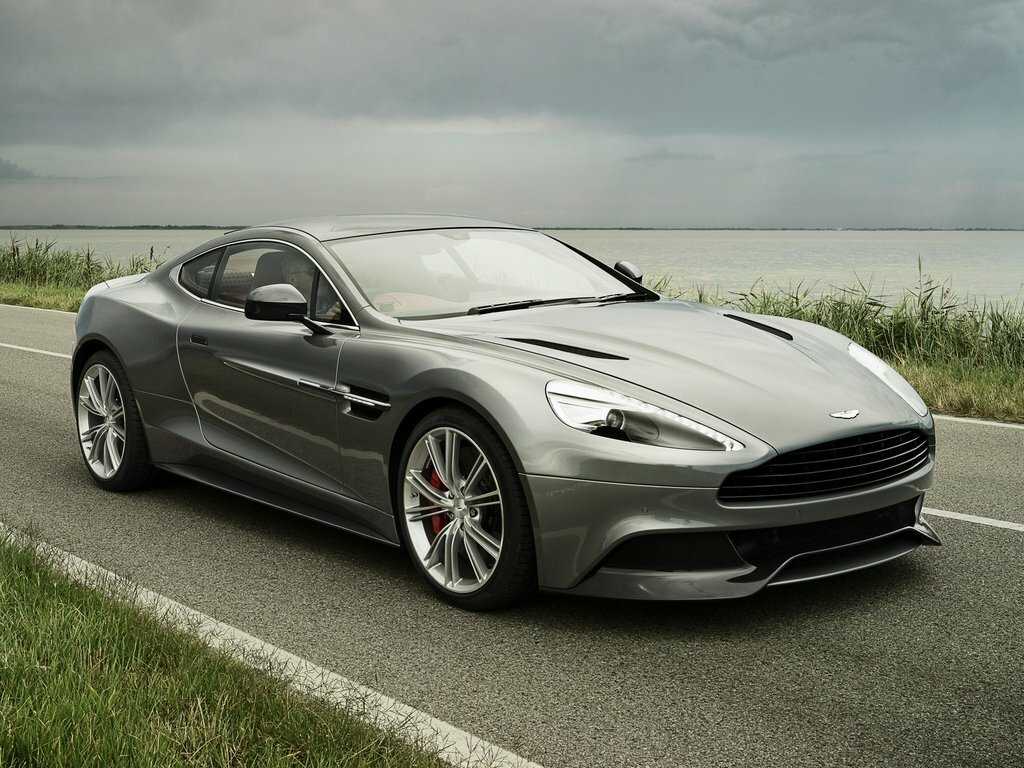 Aston martin db ar1