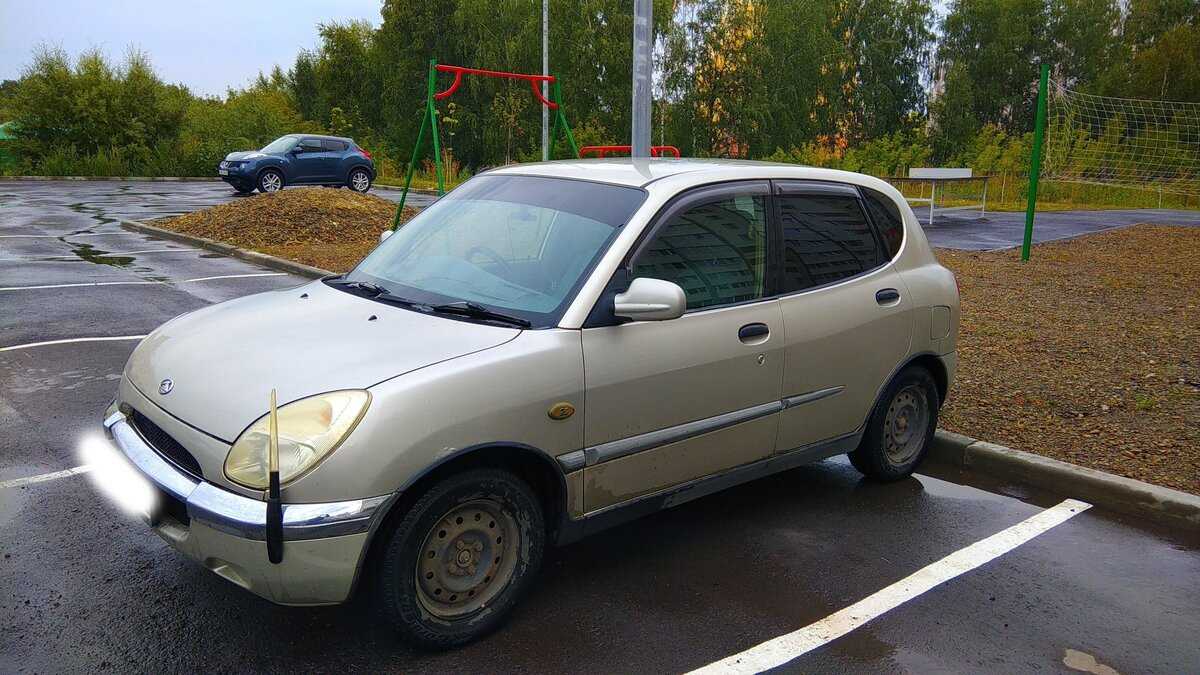 Все об автомобиле Daihatsu Storia: цены, характеристики, фотографии, подробная информация