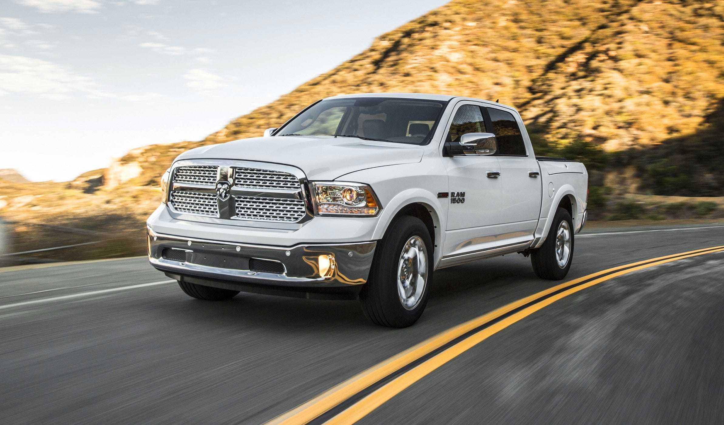 Dodge - полный каталог моделей, характеристики, отзывы на все автомобили dodge (додж)