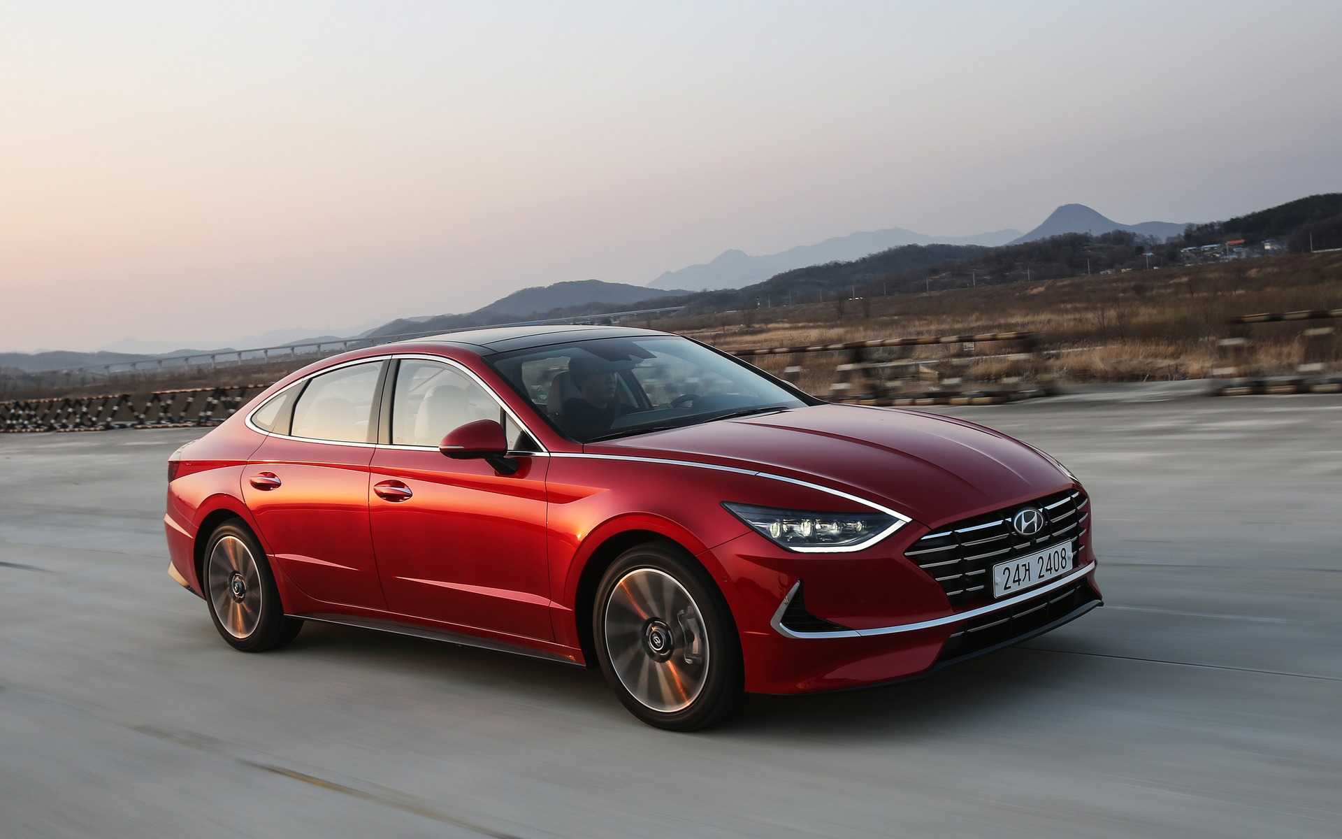 Hyundai sonata: поколения, кузова по годам, история модели и года выпуска, рестайлинг, характеристики, габариты, фото - carsweek