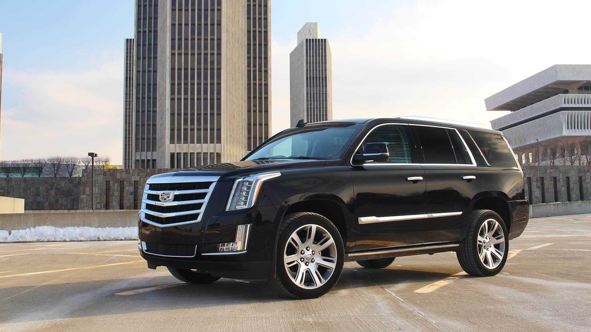 Cadillac escalade история поколений