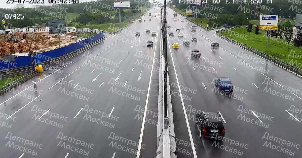С 1 января ужесточаются правила пропуска грузовиков в москву