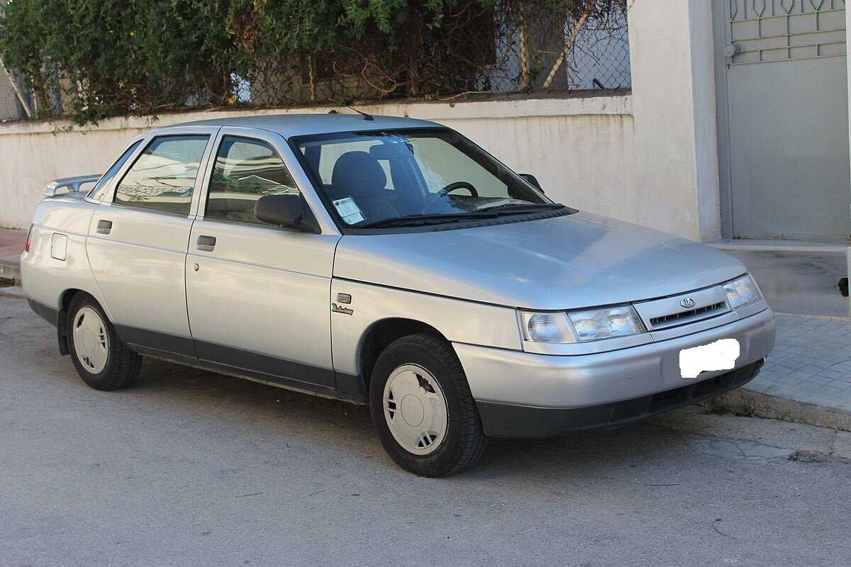 Lada (ваз) 2110: поколения, кузова по годам, история модели и года выпуска, рестайлинг, характеристики, габариты, фото - carsweek