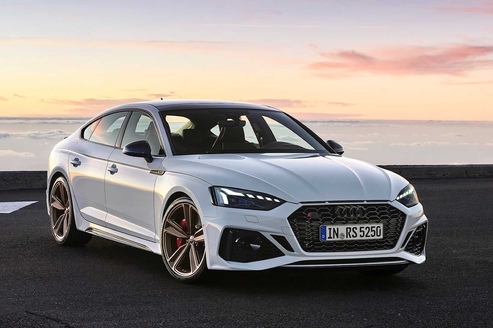 Audi - полный каталог моделей, характеристики, отзывы на все автомобили audi (ауди)