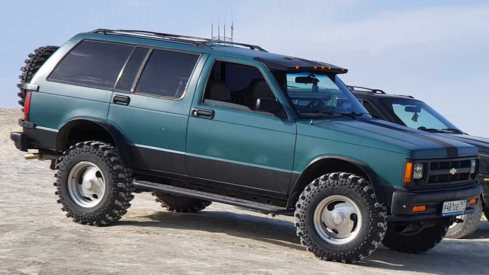«вечный» внедорожник: рама, рессоры, бензиновый «атмосферник» v8. обзор chevrolet blazer k5 второго поколения