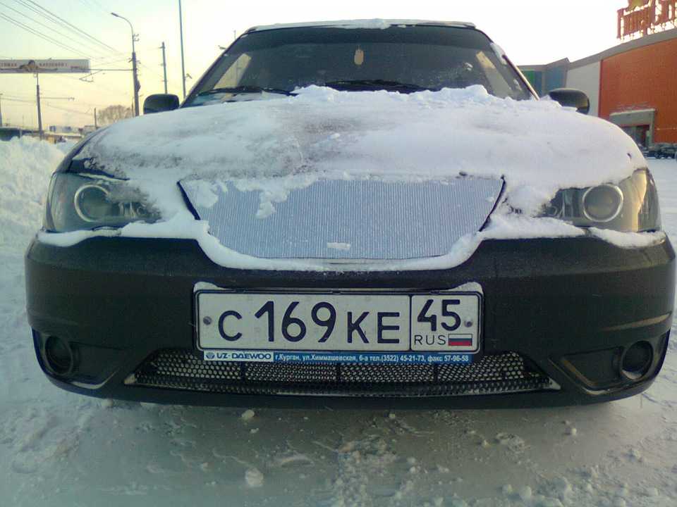 Надо ли закрывать радиатор авто зимой