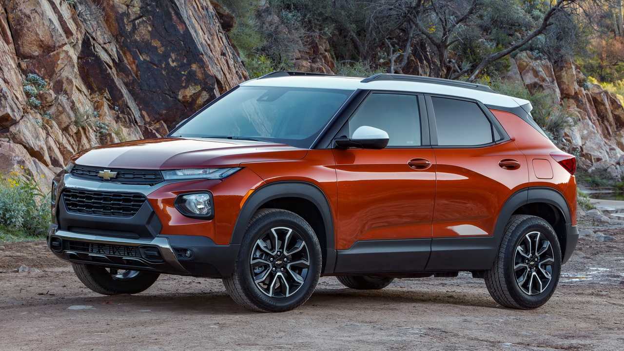 Новый chevrolet blazer 2021 года: мощный американский кроссовер с турбомоторами и полным приводом