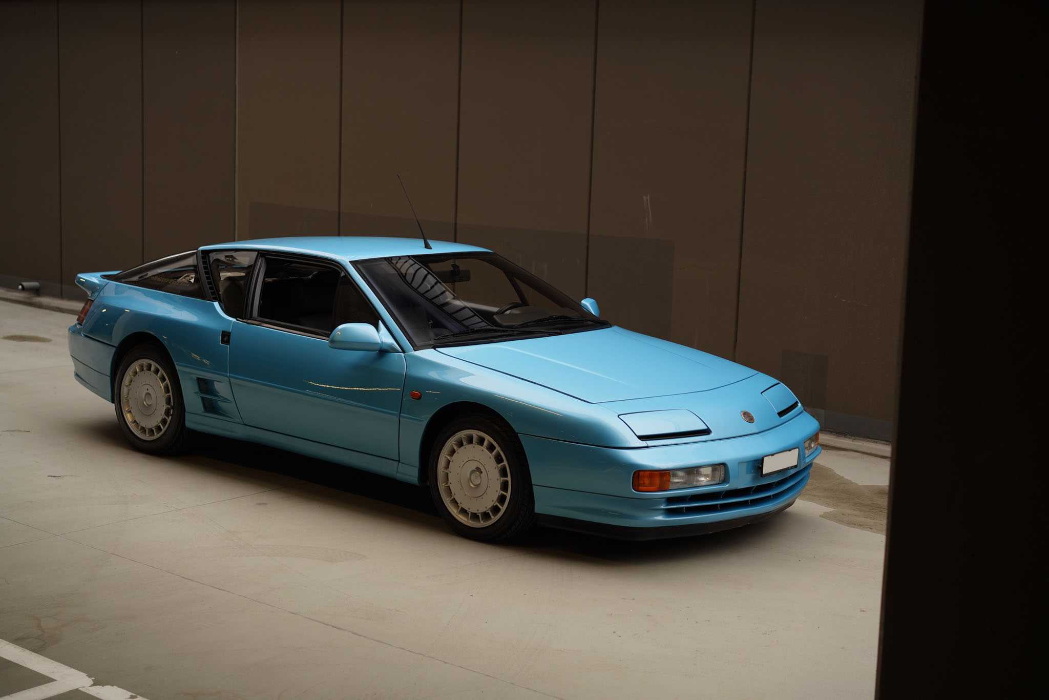 Alpine a610