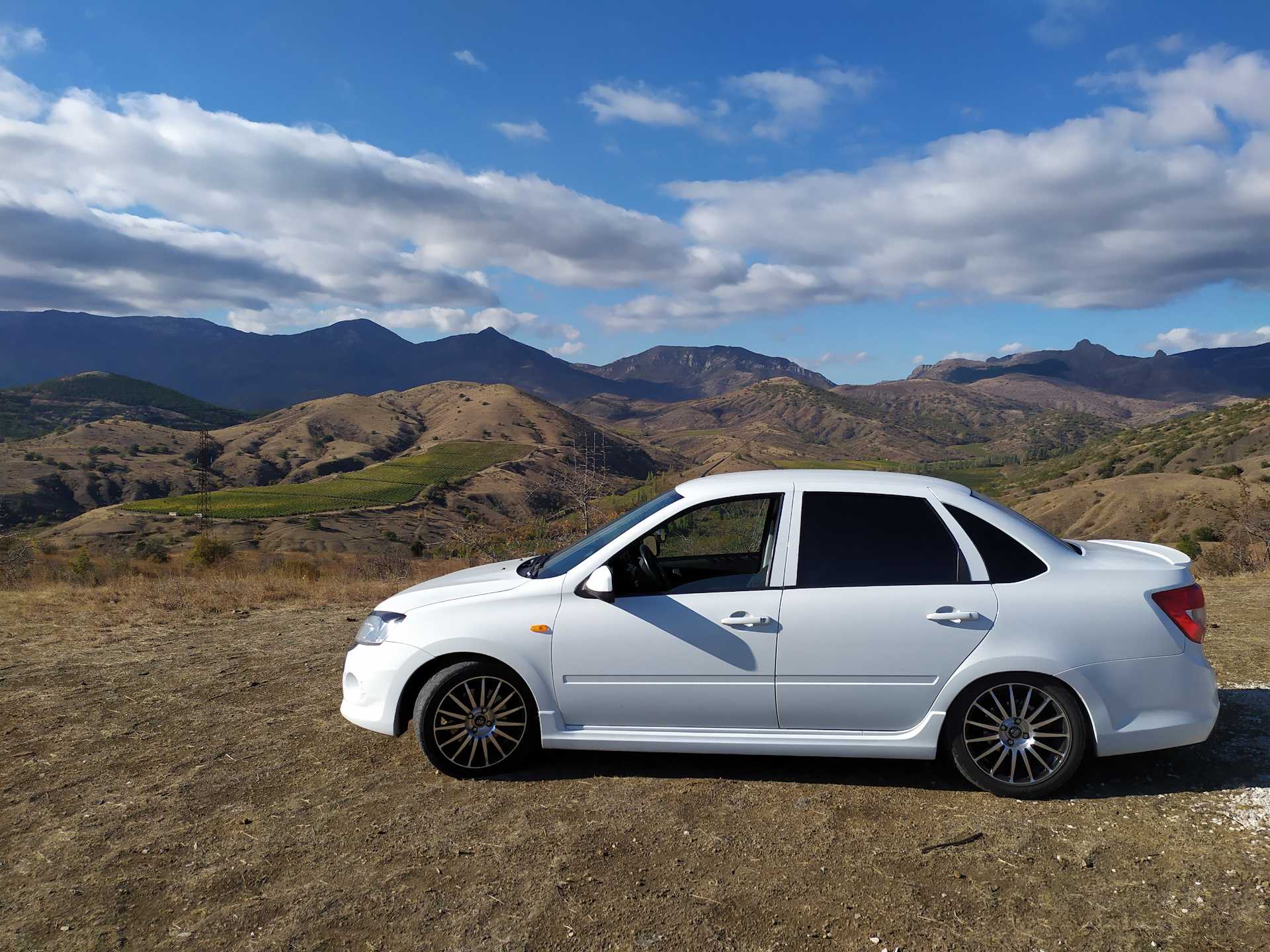 Lada - полный каталог моделей, характеристики, отзывы на все автомобили lada (лада)